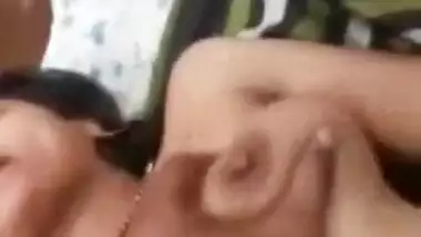 tamil boobs pressed by husband