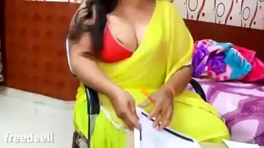 Extra income ke chakkar mei Boss se Chudna Pada