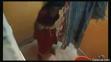 Desi village aunty nude bathing