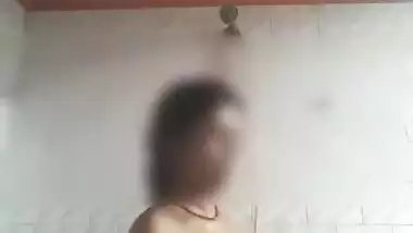 Big boobs bhabhi Nisha Rani nude bathing