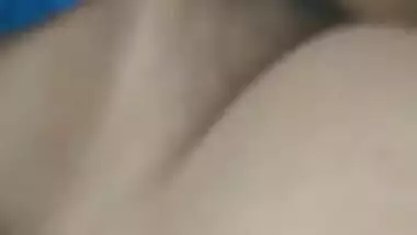 Desi man makes XXX video of cute neighbor girl blowing his pecker
