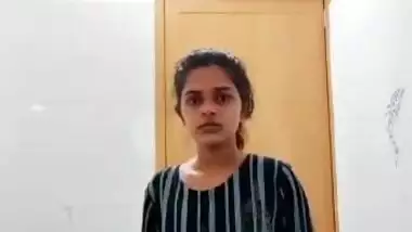 Mallu cute girl hot sexy shows her nude fringering stripping videos part 3