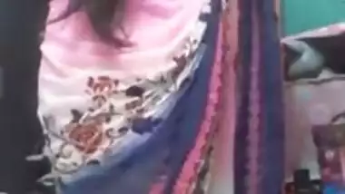 Milk Tank Bhabi..Huge Assets…dance..Desi Mast HOUSEWIFE