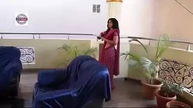 Bollywood aunty porn videos with servant