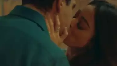 Best Kissing of Indian actress