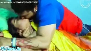 Indian Desi Village Bhabhi Fucked By Neighbour Guy