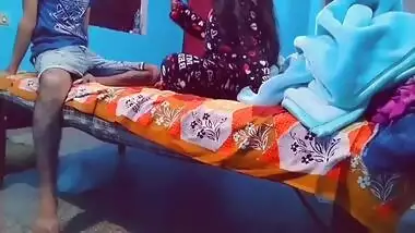 Desi Bhabi Dewar Ke Liye Chaye Pilai Fhir Dewar Ne Choda