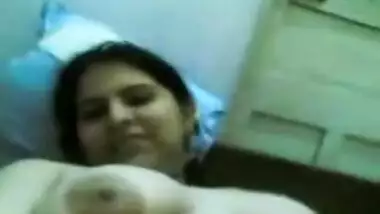 Big boobs horny desi milf fingering On Cam