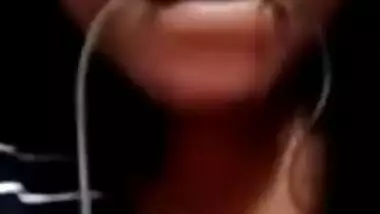 Kolkata Girl Showing Her Boobs on Video Call