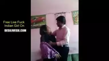 Indian Muslim Aunty Fucked Hindu Boy - desilivesix.com