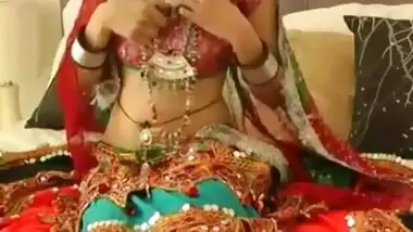 Paki Weddingday Cute Boob show