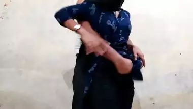 Muslim girl hard fucking in devar