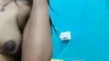 Bhabi Showing boob