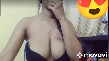 Hyderabad 5 big boobs aunty playing web cam