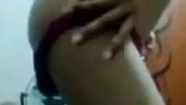 Cute Tamil Girl Showing Her Boobs and Pussy