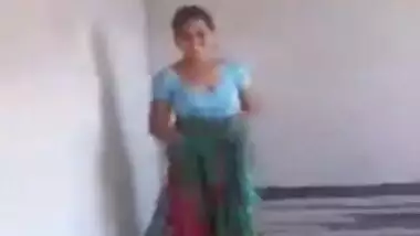 Sexy Marathi Bhabhi Showing Assets