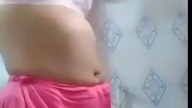 Newly married bhabhi making video for lover