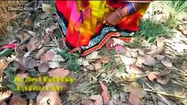 Desi village bhabi show her nice pussy outdoor