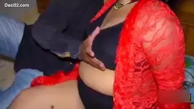 Desi Bhabi Having Sex in Private Resort