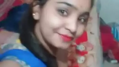 Indian teen with exposed tits poses on camera dreaming about porn