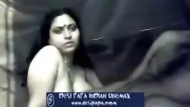 Do you love to have sex with Indian aunty