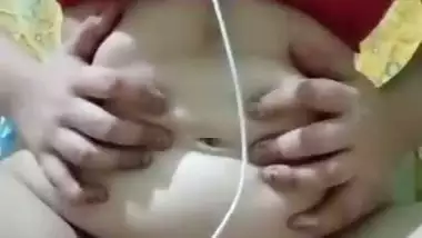 desi girl masturbation with hindi audio