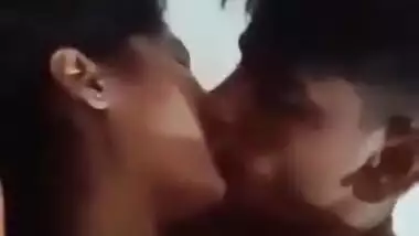 Today Exclusive- Cute Look Desi Girl Sex With Lover