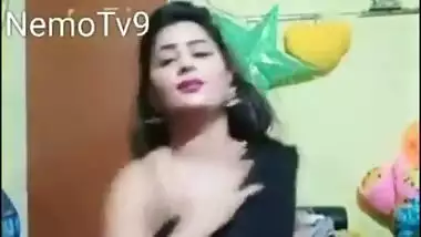 Bigo Priyanka , Seduce too much, show navel ,armpit ,transparent saree dance