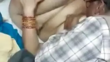 Indian Bhabhi group sex video leaked online