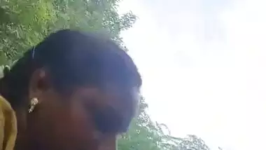 Desi Mallu randi taking dick in the forest