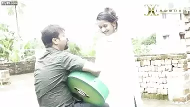 DESI COUPLE SINGING WITH GUITER IN ROOF (OUTDOOR)