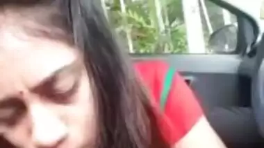 Desi Girl Blows Her Fiance In The Car