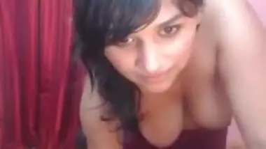 Horny Chubby Playing With Her Pussy