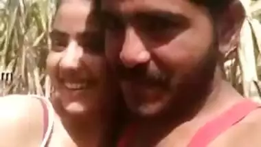 Indian kisses man who wants to see her XXX-shaped boobs outdoors