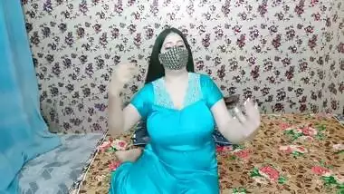 Indian Sexy Big Boobs Aunty Masturbating