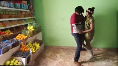 Viral Indian Fruit seller Fucking MMS