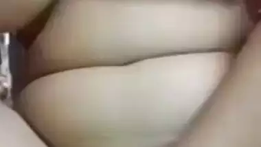 Horny girl desi fingering her hairy pussy