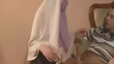 Hijabi Muslimah sucks sperm out of Huge 10 inch Western Cock