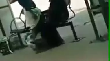 Public Bus stand tugjob sex of Muslim aunty to stranger
