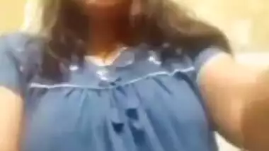 desi aunty boob show video call