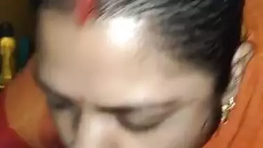 Bengali Boudi giving a nice blowjob to her neighbor