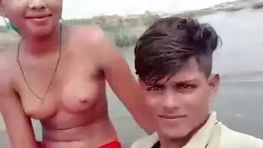 Desi village couple outdoor bath