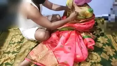 Desi wife doggy style fuking