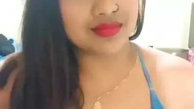 desi girl huge jiggling boobs in blue costume