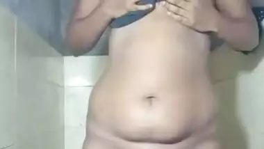 Sexy Desi Girl Fingering Vdo