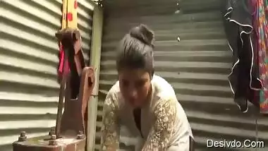 Desi girl bathing