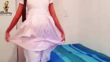 Indian 18+ Schoolgirl Changing Her Dress Sexxy & Funnyස්කුල් කෙල්ල ඇදුම් ගලවනවා කෝලම් කරකර