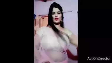 Busty Bhabhi Live 3