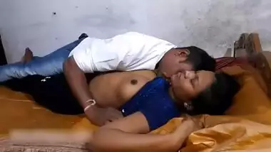 Pretty Indian wife have a hot XXX sex with her husband MMS