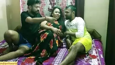 Kinky hot XXX desi threesome sex! Hot momy bhabhi vs two devars